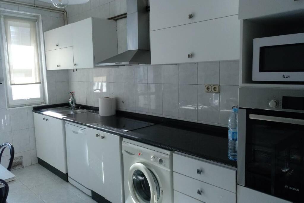Apartamento Con Garaje Santiago De Compostela Apartment Exterior foto